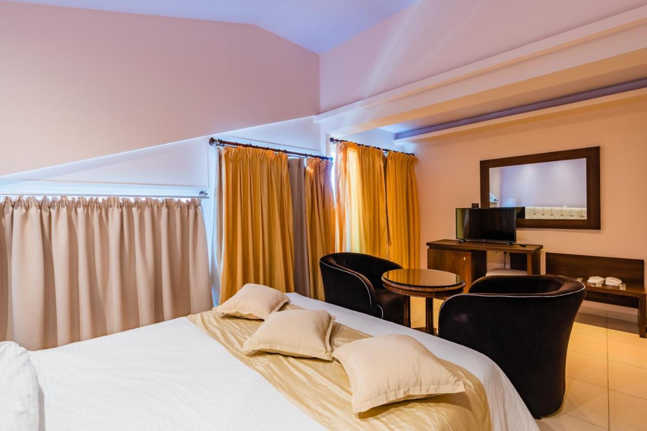 Panorama Hotel ปาราเลียกาเตอรีนิส ภายนอก รูปภาพ
